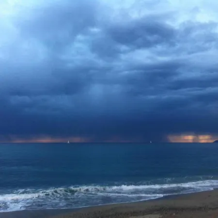 Apartment Apartment In Finale Ligure Near The Sea *