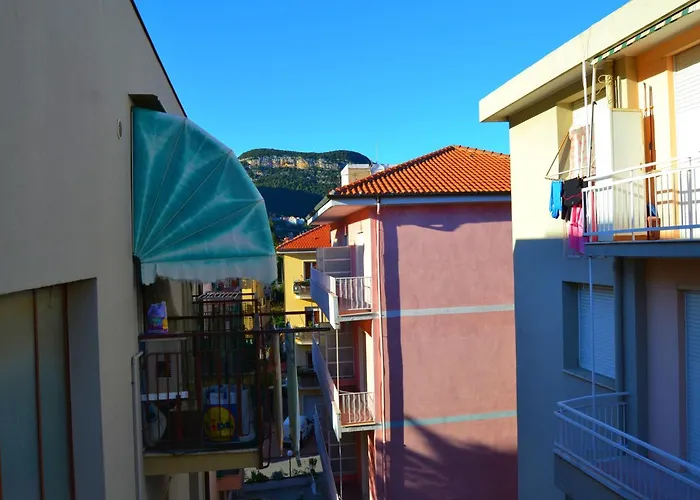 In Near The Sea * Finale Ligure